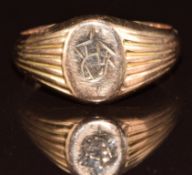 A yellow metal signet ring marked 333, 1.7g, size R