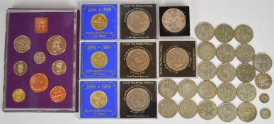 270g pre 1947 silver coinage, 1970 coin set, five cased crowns, three cased 1989 £2 coins, 1911