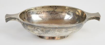 George V hallmarked silver twin handled oval porringer or quaiche, Birmingham 1923, maker Deakin &