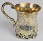 Victorian hallmarked silver christening mug of baluster form with scroll handle, London 1855,