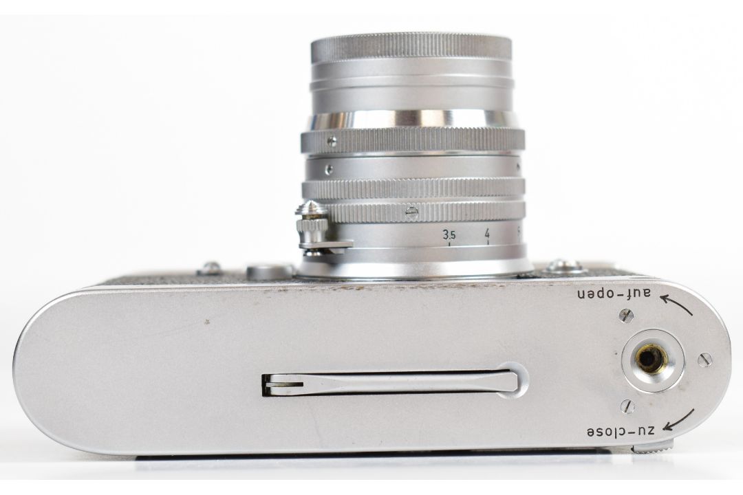 Leica MP 35mm rangefinder camera with chrome body, serial number 394, circa 1957, with Leicavit - Image 7 of 24
