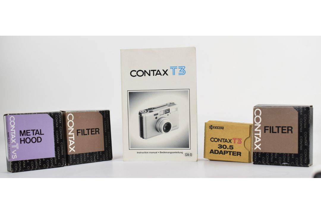 Contax T3 compact titanium 35mm rangefinder camera, serial number 021843, with Zeiss Sonnar 2.8/35T* - Image 13 of 13