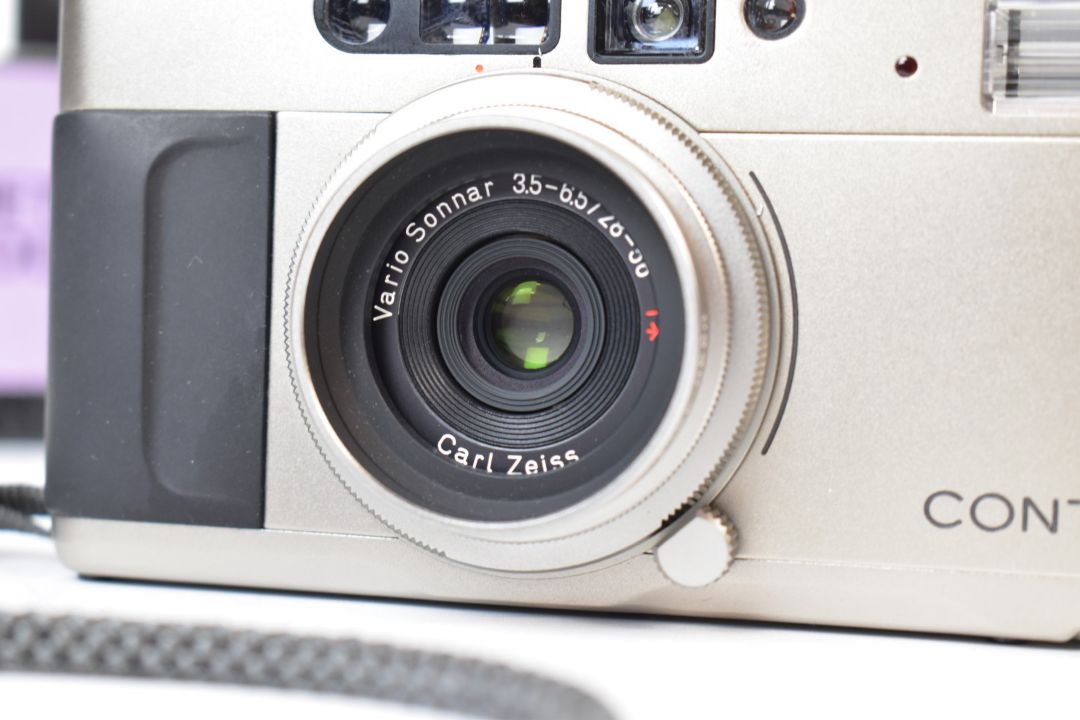 Contax TVS compact titanium 35mm rangefinder camera, serial number 031217, with Zeiss Vario Sonnar - Image 7 of 11