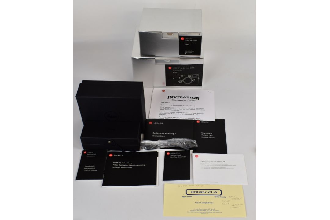 Leica MP LHSA 1968-2003 35mm rangefinder camera body with grey hammertone body, serial number MP- - Image 19 of 20