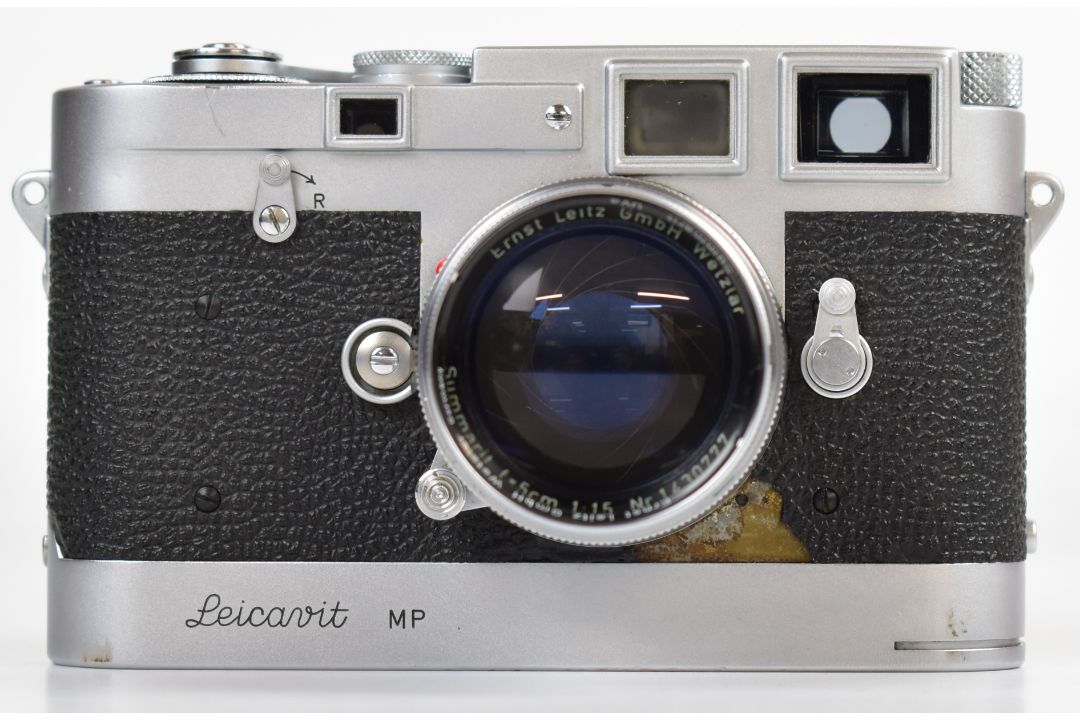 Leica MP 35mm rangefinder camera with chrome body, serial number 394, circa 1957, with Leicavit - Image 2 of 24