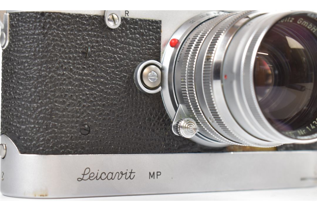 Leica MP 35mm rangefinder camera with chrome body, serial number 394, circa 1957, with Leicavit - Image 21 of 24