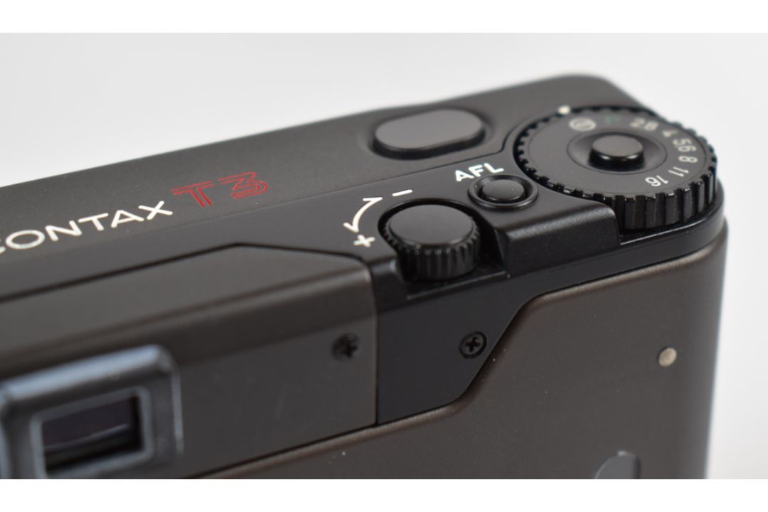 Contax T3 compact titanium 35mm rangefinder camera, serial number 021843, with Zeiss Sonnar 2.8/35T* - Image 12 of 13