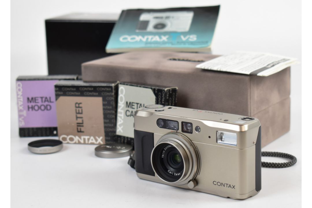 Contax TVS compact titanium 35mm rangefinder camera, serial number 031217, with Zeiss Vario Sonnar - Image 1 of 11