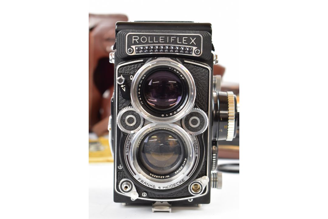 Rolleiflex 2.8F K7F2 TLR camera, serial number 2.8F 2455471, with Zeiss Planar 1:2.8 f=80m lens, - Image 2 of 17