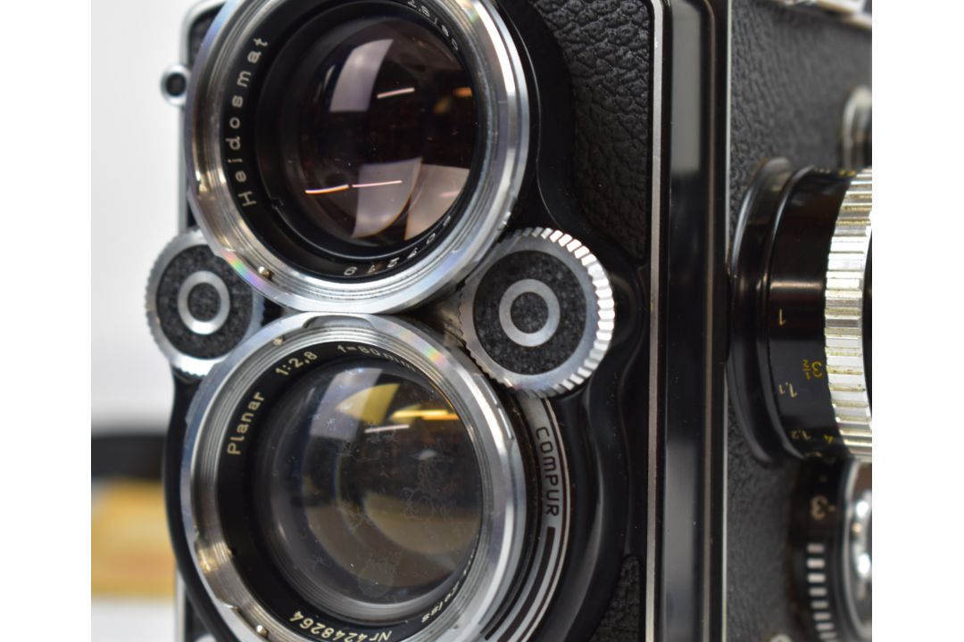 Rolleiflex 2.8F K7F2 TLR camera, serial number 2.8F 2455471, with Zeiss Planar 1:2.8 f=80m lens, - Image 10 of 17