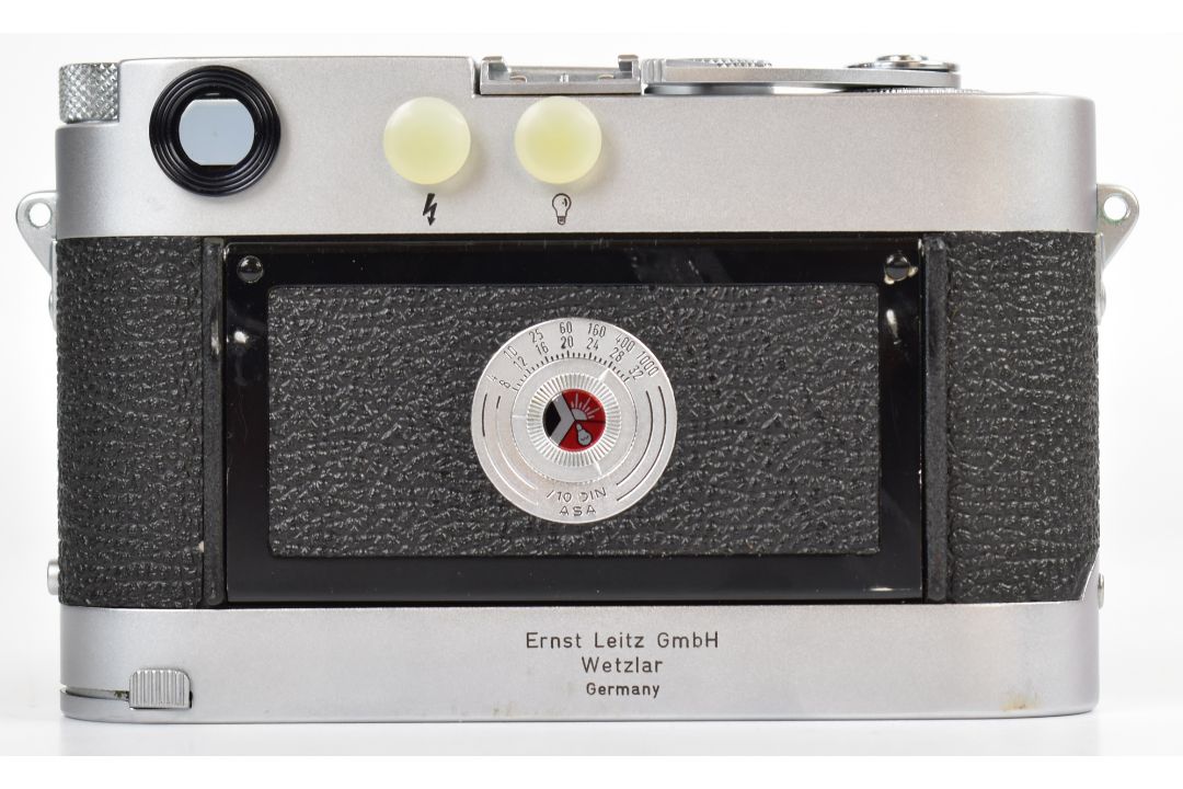Leica MP 35mm rangefinder camera with chrome body, serial number 394, circa 1957, with Leicavit - Image 4 of 24