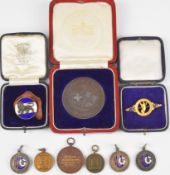 9ct gold '1914' ladies pictorial Golf Competition brooch, three Ladies Golf Union enamel and