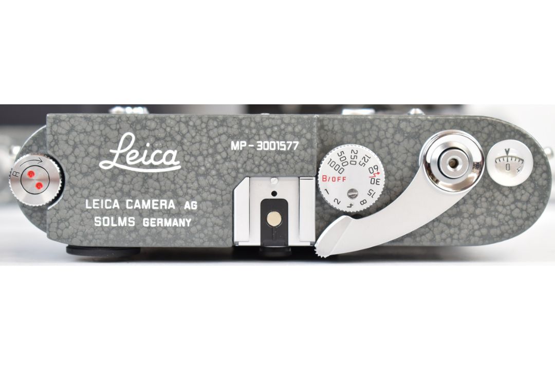 Leica MP LHSA 1968-2003 35mm rangefinder camera body with grey hammertone body, serial number MP- - Image 5 of 20