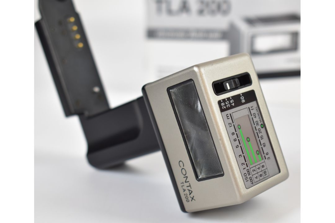 Contax T3 compact titanium 35mm rangefinder camera, serial number 023270, with Zeiss Sonnar 2.8/35T* - Image 13 of 15
