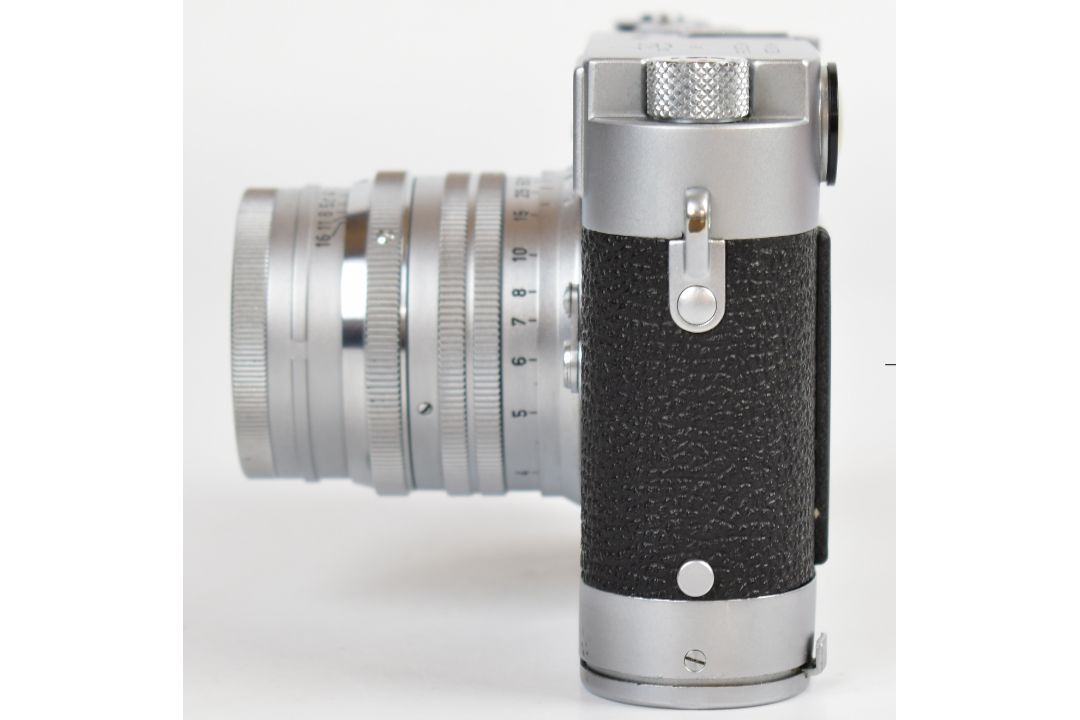 Leica MP 35mm rangefinder camera with chrome body, serial number 394, circa 1957, with Leicavit - Image 5 of 24