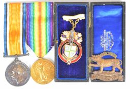 WW1 medal pair named to 17925 Pte W J Davies, Gloucestershire Regiment together with steward's badge