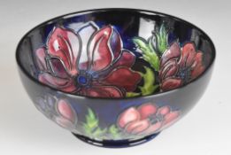 Moorcroft pedestal dish decorated in the Anemone pattern, diameter 16 x H7.5cm