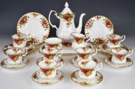 Royal Albert tea ware decorated in the Old Country Roses pattern, approximately 26 pieces, tallest