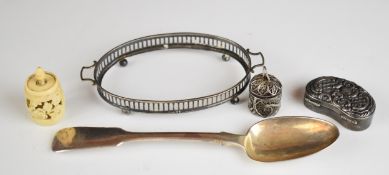 Edward VII hallmarked silver miniature tray frame, Birmingham 1905, maker Levi & Salaman, length