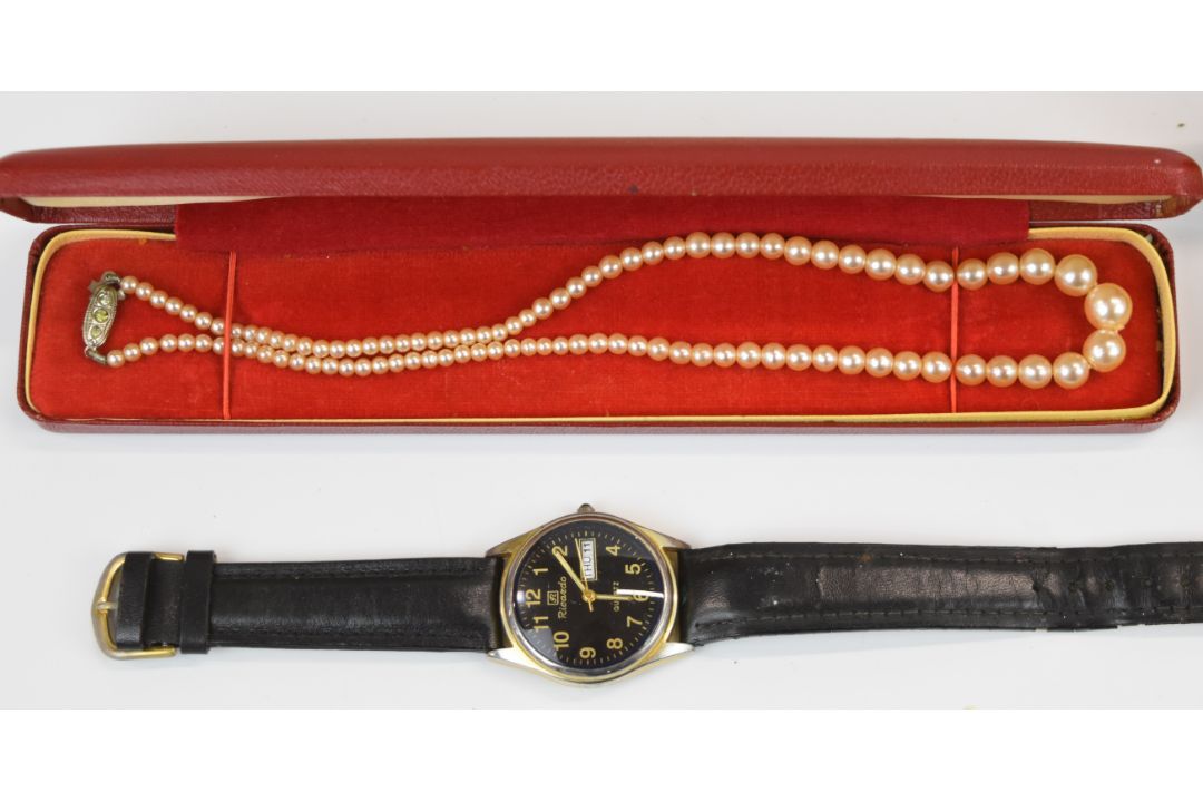 A collection of costume jewellery including faux pearls, marcasite jewellery, watch, coins etc - Image 8 of 9