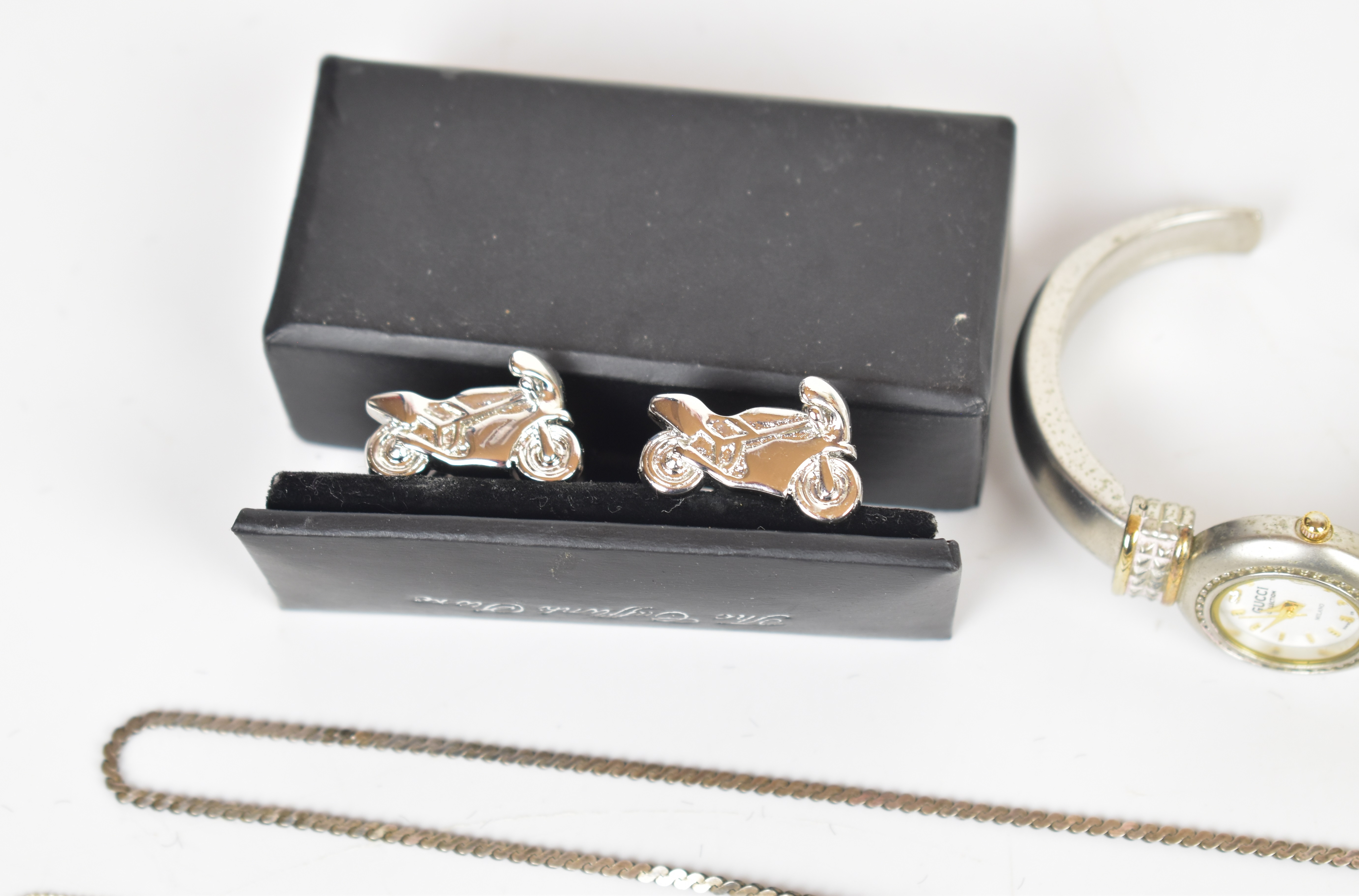 A collection of jewellery including silver ring set with turquoise, silver bracelet, silver - Image 3 of 10
