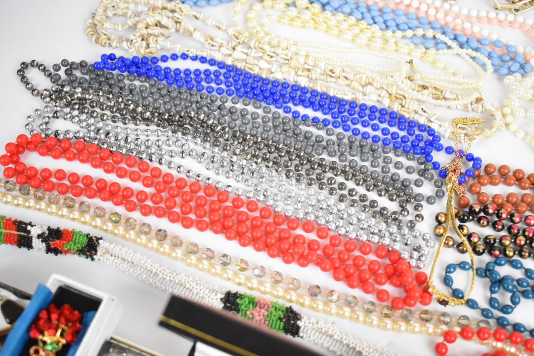 A collection of costume jewellery including beaded necklaces, pearl earrings, pheasant brooch, - Image 6 of 9