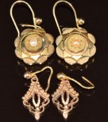 A pair of Victorian 15ct gold earrings each set with a split pearl (4g) and a pair of 9ct gold