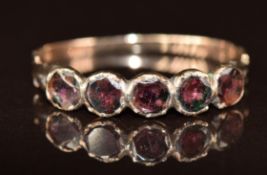 Georgian / Victorian ring set with foiled garnets, 0.8g, size O