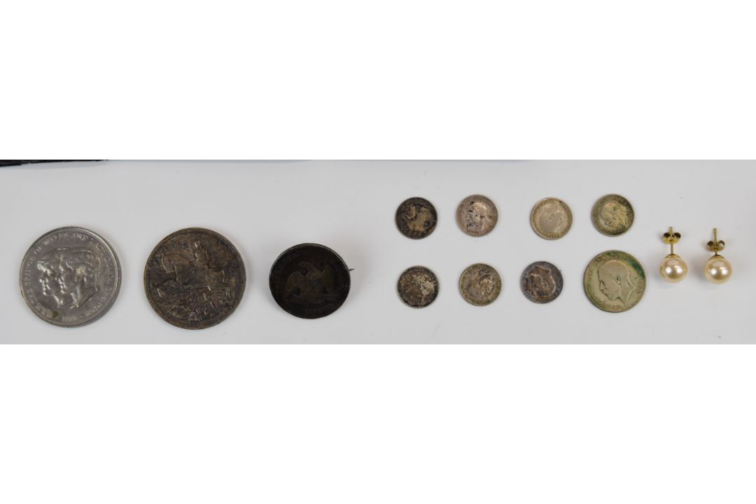 A collection of costume jewellery including faux pearls, marcasite jewellery, watch, coins etc - Image 6 of 9