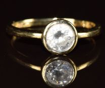 A 14ct gold ring set with a cubic zirconia, 3g, size N