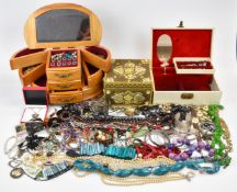 A collection of jewellery including micro mosaic necklace, agate brooch, diamanté necklace, gold