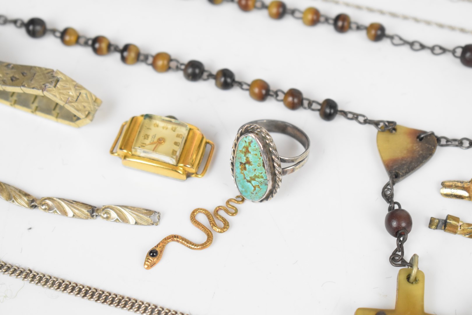 A collection of jewellery including silver ring set with turquoise, silver bracelet, silver - Image 6 of 10