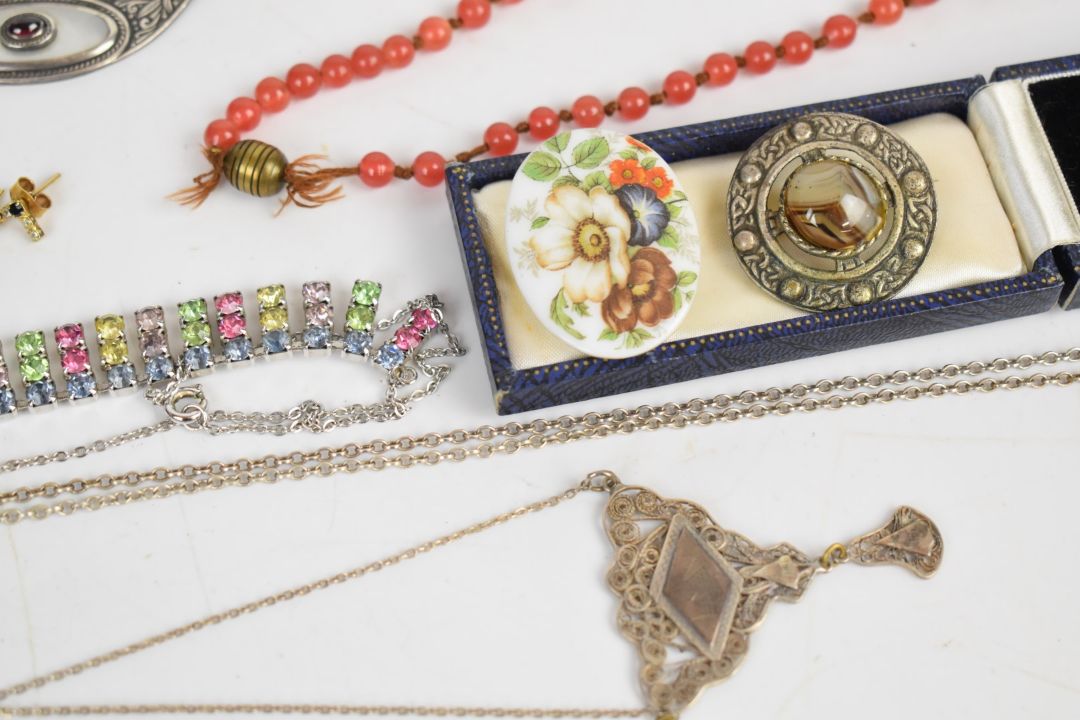 A collection of jewellery including two silver bangles, curb link bracelet with heart padlock clasp, - Image 5 of 8