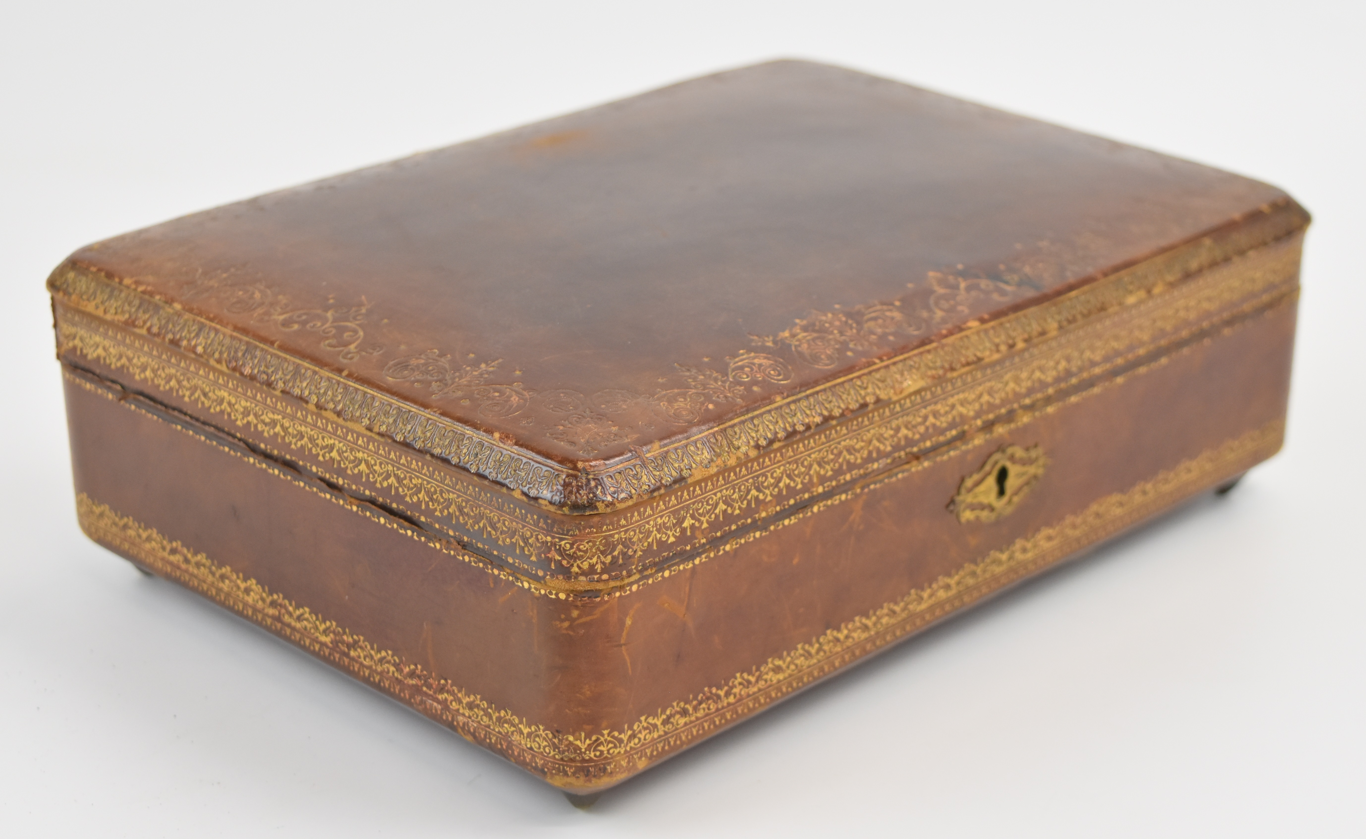 A tooled leather jewellery box and a wooden box with key - Image 5 of 7