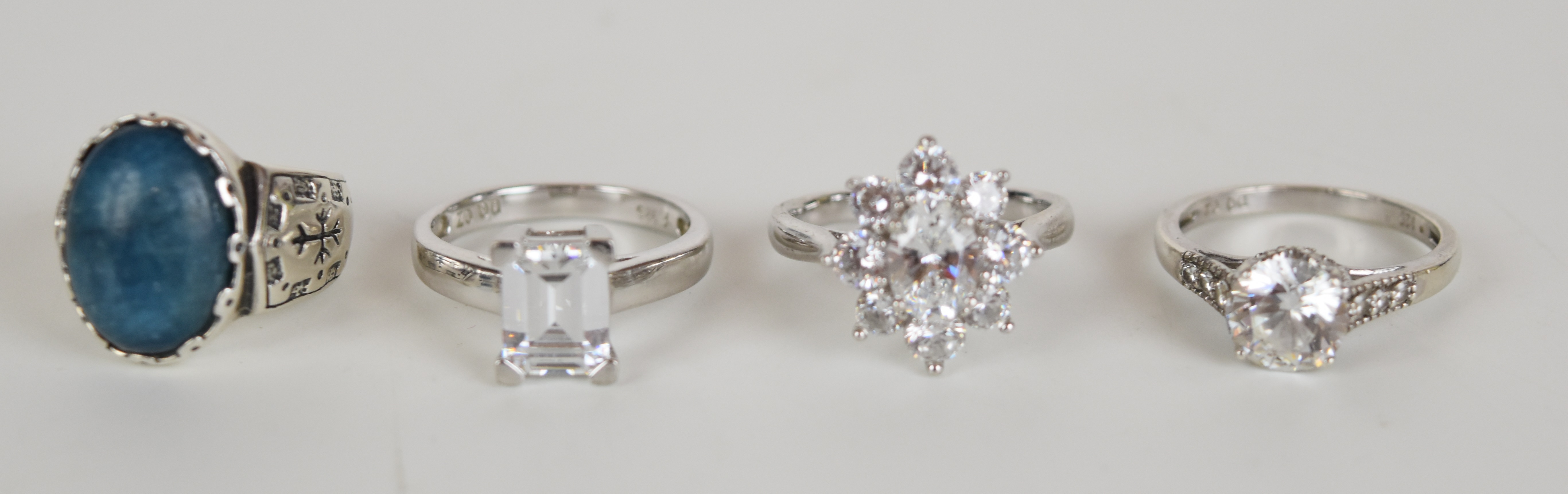 Twenty four silver rings set with cubic zirconia, 96g - Image 3 of 8