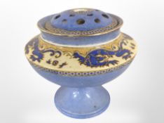 A 'Ming' ceramic flower vase, height 17cm.