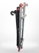 A Universal tool stand