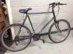 A Raleigh Amazon road bike,