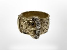 A heavy 9ct gold buckle ring, size W, 18.8g.