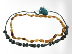 Two vintage necklaces (2)