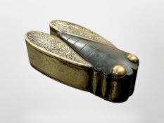 A Chinese snuff box modelled as a beetle with folding wings