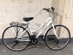 A Reef Parkway lady's bike,