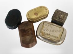 A group of snuff boxes.