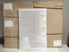 A 900 mm x 611 mm radiator,