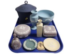 Ten pieces of Wedgwood Jasperware in various colours.