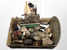 A group of contemporary figurines, Leonardo Collection porcelain doll,