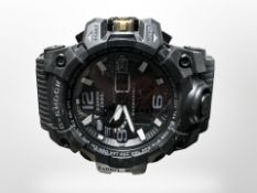 A gent's Casio G-Shock quartz wristwatch, case 53mm approximately.