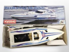 A Kyosho Bluestreak 800 radio-controlled racing boat, length 930mm, in box.