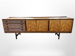 Weekly Auction of Antiques, Collectables & Furnishings