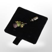 A 14ct gold thistle stick pin, length 34mm.
